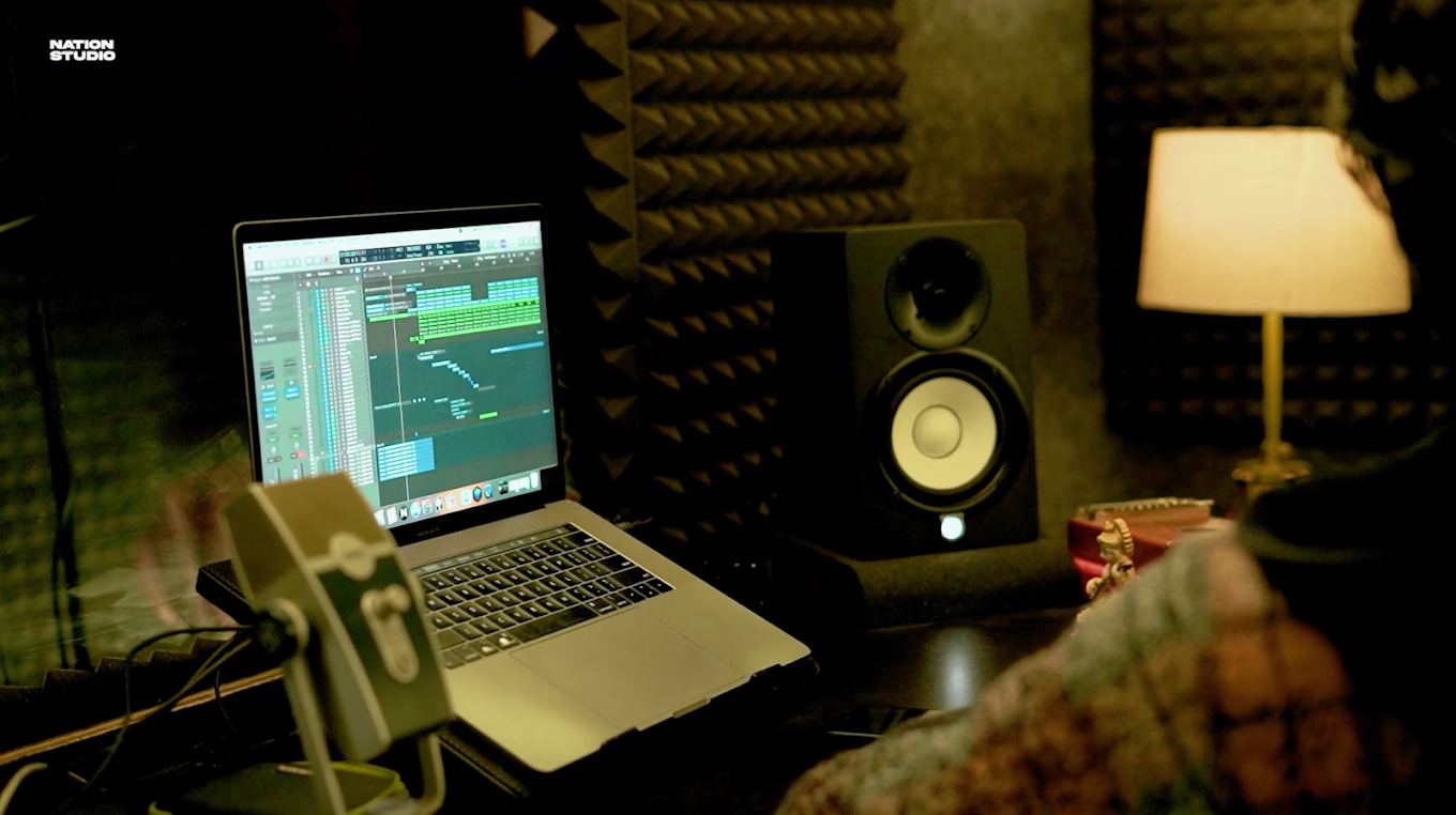 MusikPur studio desk and speaker